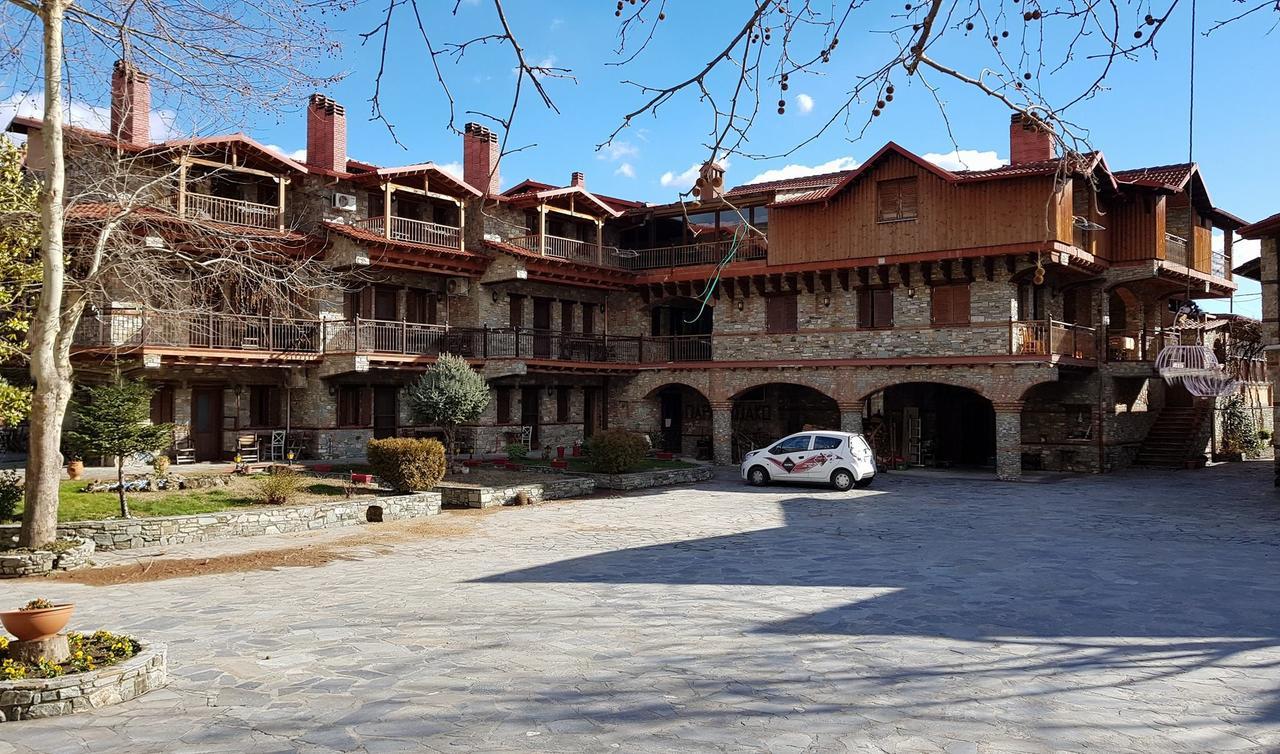 Hotel Παραδοσιακο Káto Loutrákion Extérieur photo