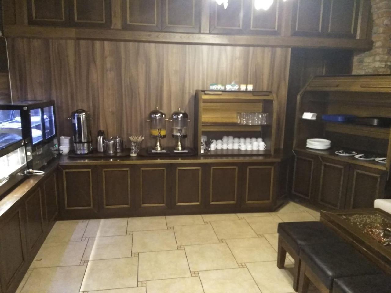 Hotel Παραδοσιακο Káto Loutrákion Extérieur photo