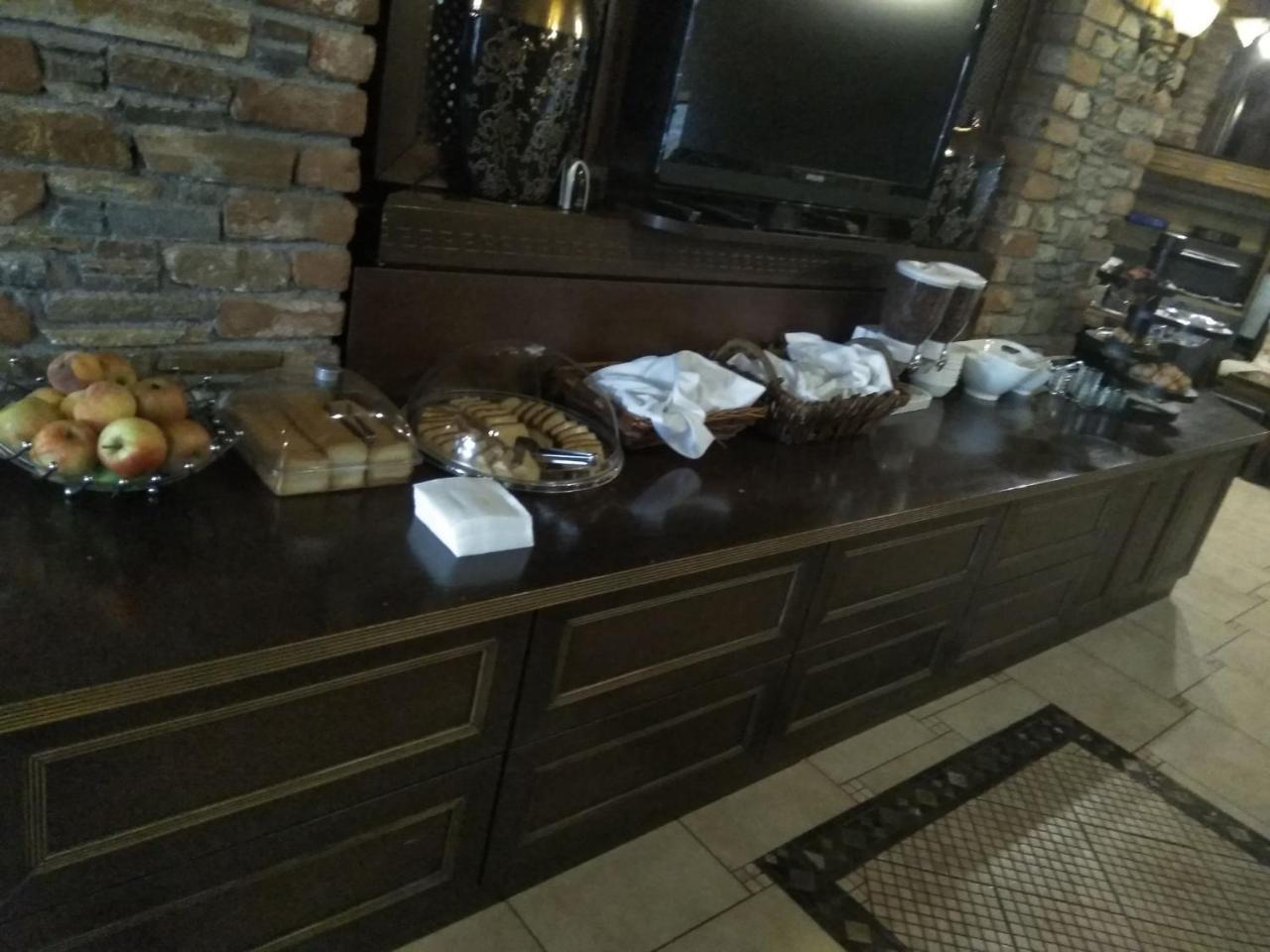 Hotel Παραδοσιακο Káto Loutrákion Extérieur photo