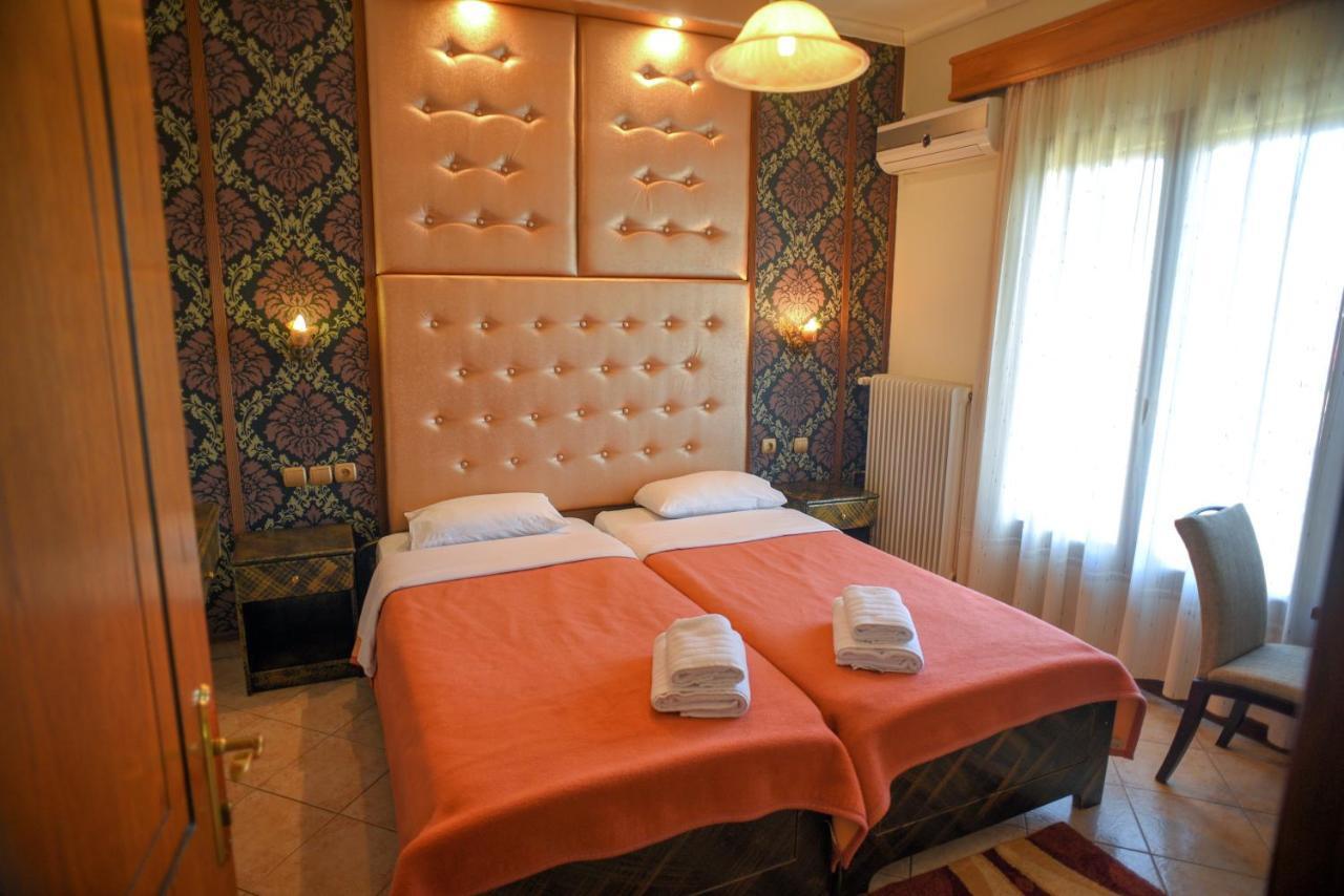 Hotel Παραδοσιακο Káto Loutrákion Extérieur photo